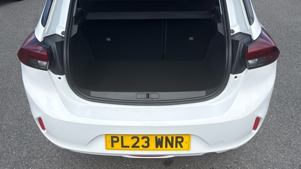 Vauxhall Corsa Design White #4