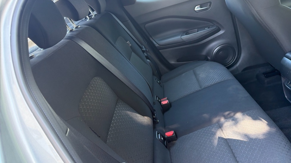 Nissan Juke 1.6 Tekna Plus Suv Hybrid Grey #16