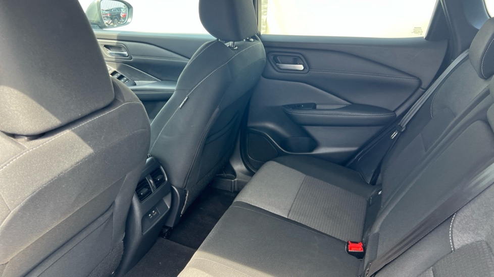Nissan Qashqai 1.3 Dig-t Mh 158 N-connecta Xtronicfront R Grey #16