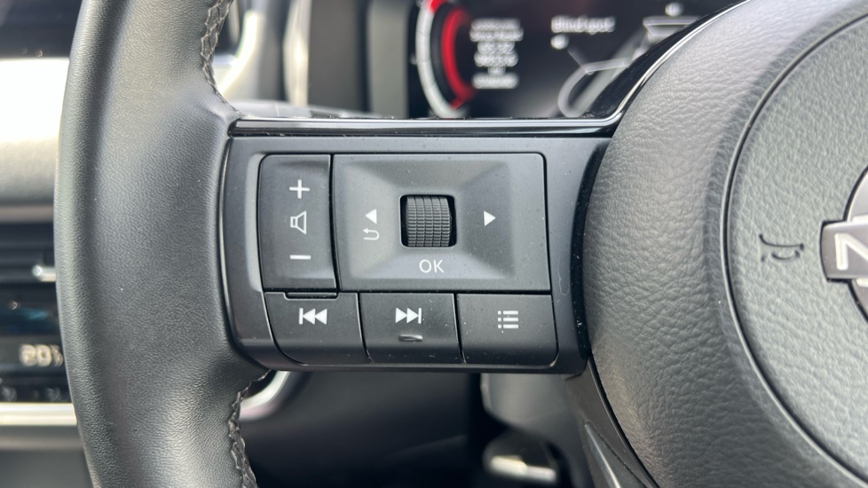 Nissan Qashqai 1.3 Dig-t Mh 158 N-connecta Xtronicfront R Grey #32