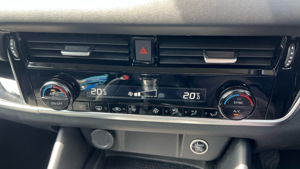 Nissan Qashqai 1.3 Dig-t Mh 158 N-connecta Xtronicfront R Grey #26