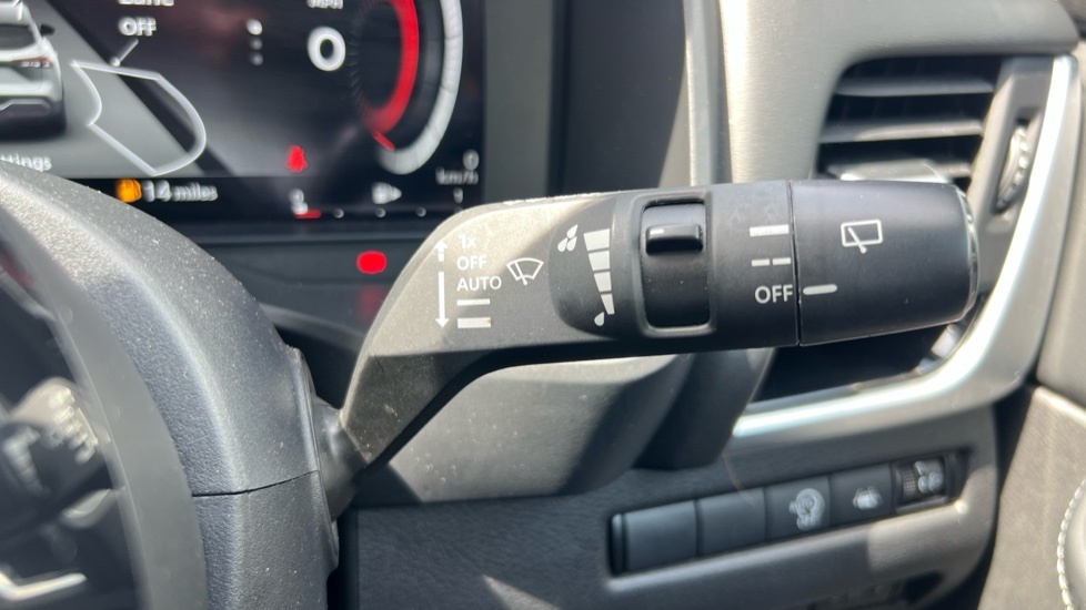 Nissan Qashqai 1.3 Dig-t Mh 158 N-connecta Xtronicfront R Grey #35