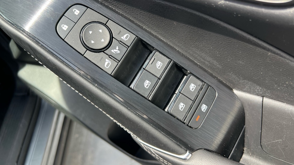 Nissan Qashqai 1.3 Dig-t Mh 158 N-connecta Xtronicfront R Grey #38