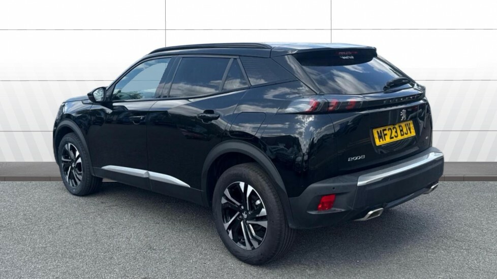 Peugeot 2008 Gt Black #2