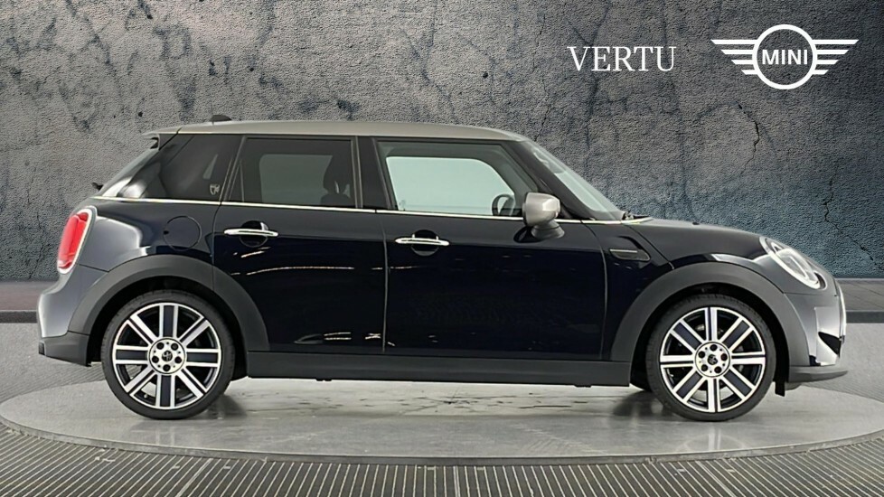 Mini Hatch Cooper Exclusive WG73UTR Black #3