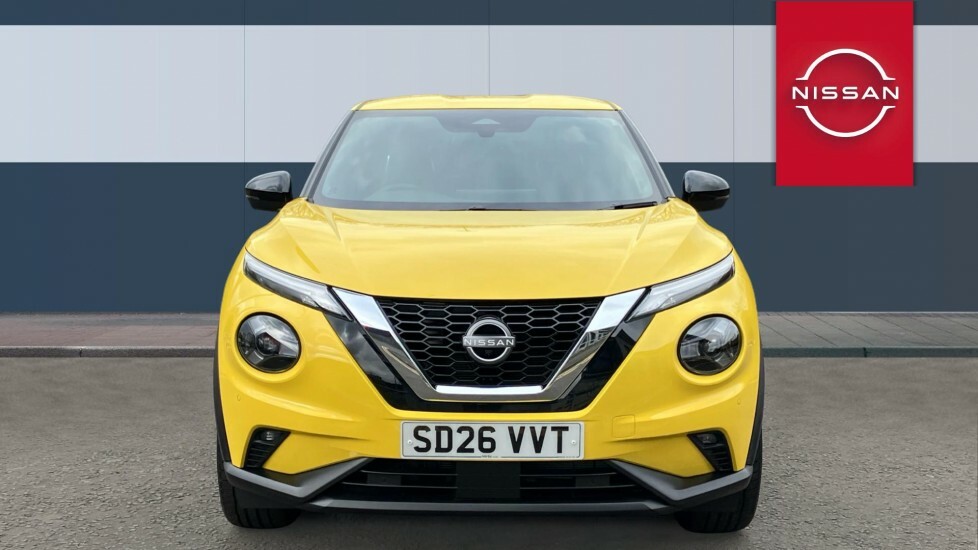 Nissan Juke Tekna Yellow #3