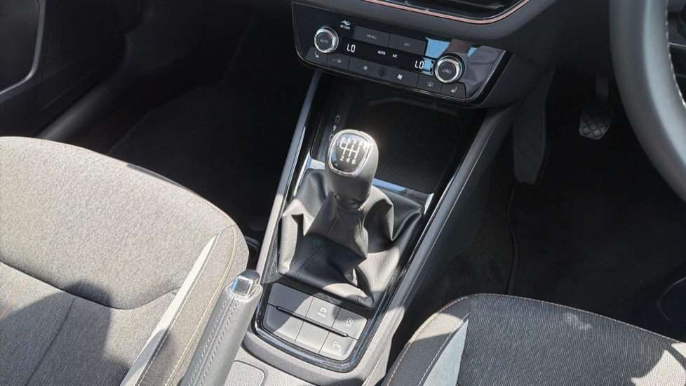 Skoda Kamiq 1.0 Tsi Se Edition Dsg Silver #13