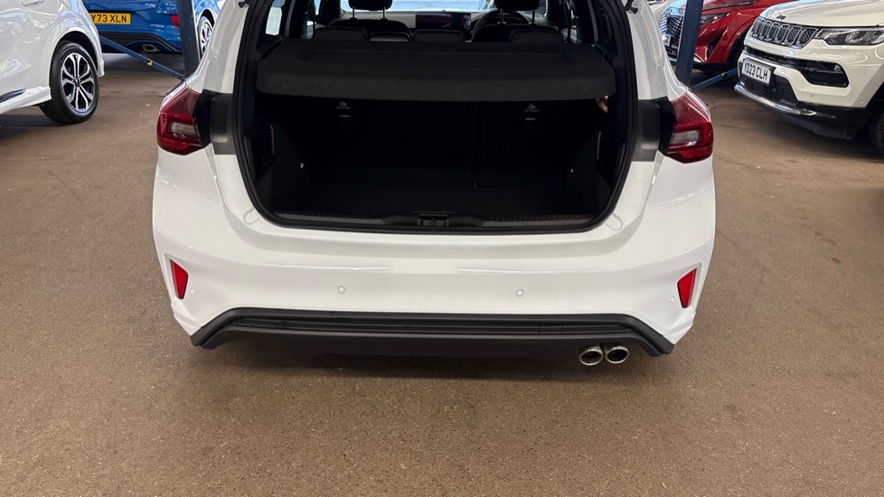 Ford Focus St-line White #4