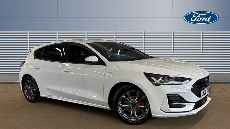 Ford Focus St-line Red