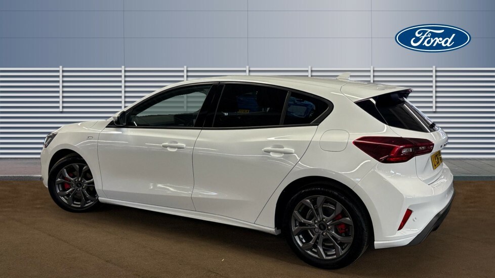 Ford Focus St-line Red #2
