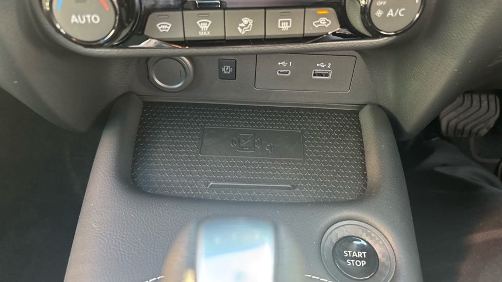 Nissan Juke 1.0 Dig-t N-connecta Heat Pack Suv Manu White #31