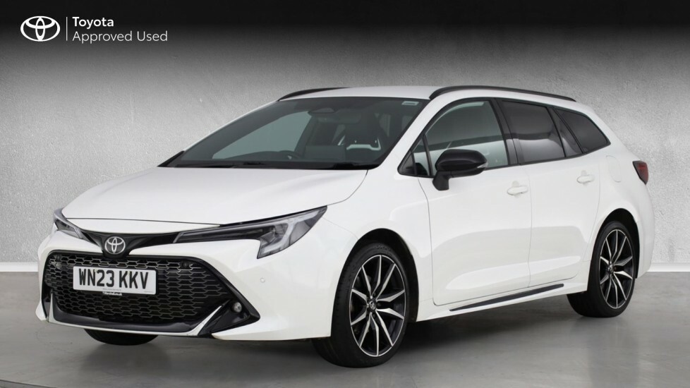 Toyota Corolla Gr Sport White #3