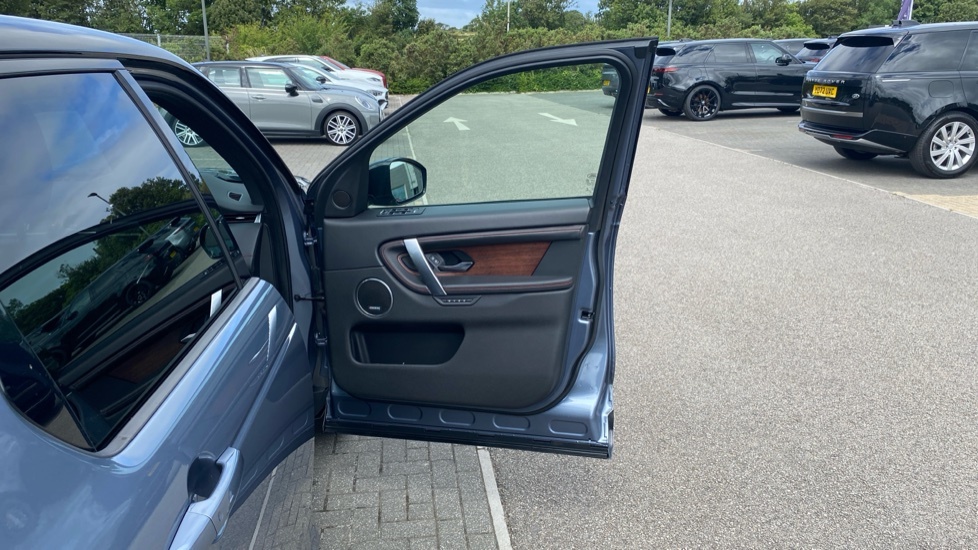 Land Rover Discovery Sport Suv Grey #43