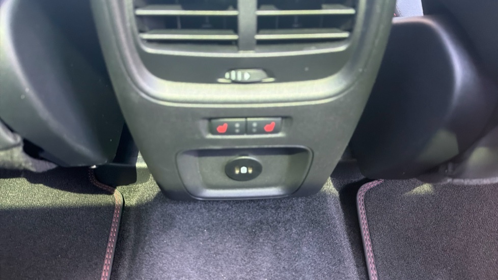 Ford Kuga 2.5 Fhev St-line Cvt Estate White #36