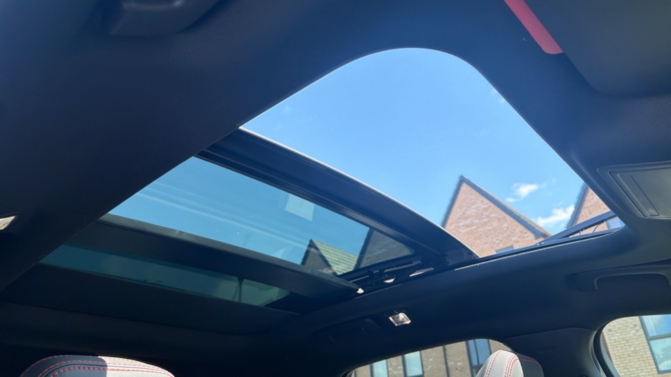 Ford Kuga 2.5 Fhev St-line Cvt Estate White #16