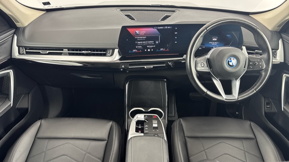BMW iX1 Xline Black #4