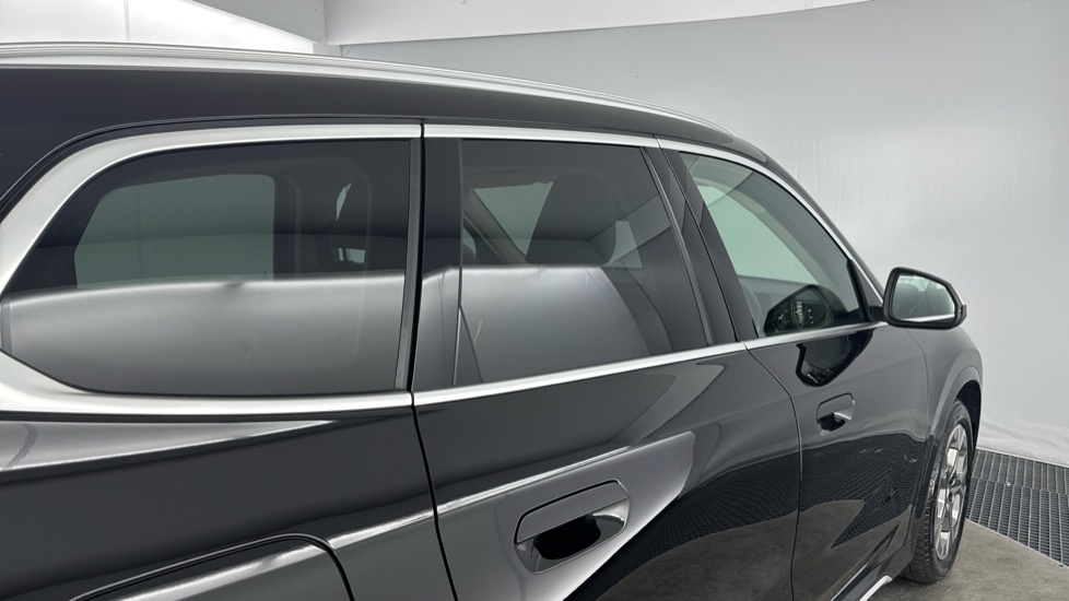 BMW iX1 30 66.5Kwh Xline Suv Xdrive 11K Black #29