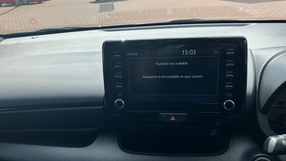 Toyota Yaris 1.5 Hybrid Design Cvt White #9