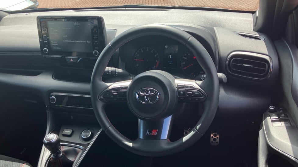 Toyota Yaris 1.5 Hybrid Design Cvt White #7