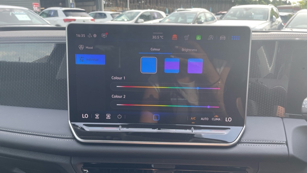 Volkswagen Tiguan 2.0 Tdi R-line Dsg 150 Ps Black #33