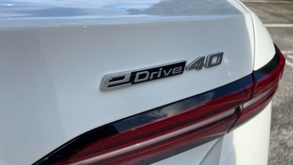 BMW i5 M60 83.9Kwh Saloon Xdrive 601 P Grey #23