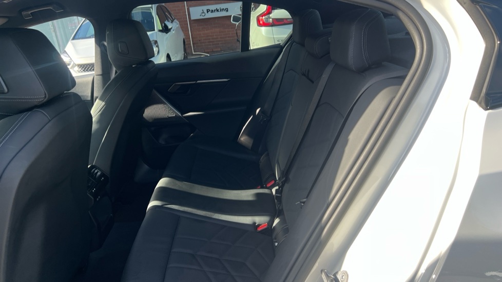 BMW i5 M60 83.9Kwh Saloon Xdrive 601 P Grey #16