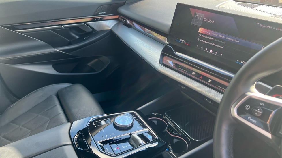 BMW i5 M60 83.9Kwh Saloon Xdrive 601 P Grey #14