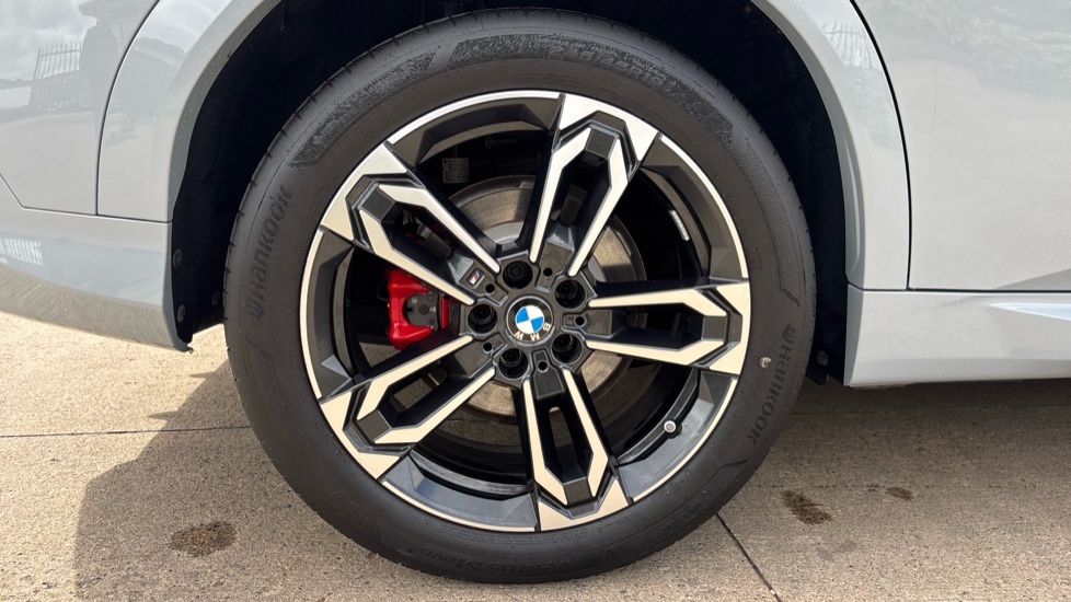 BMW iX2 30 66.5Kwh M Sport Xdrive 11Kw Charger White #24