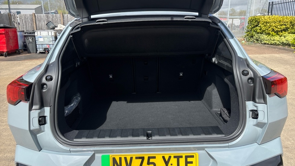 BMW iX2 30 66.5Kwh M Sport Xdrive 11Kw Charger White #13