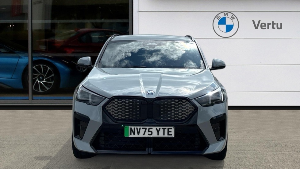 BMW iX2 30 66.5Kwh M Sport Xdrive 11Kw Charger White #16