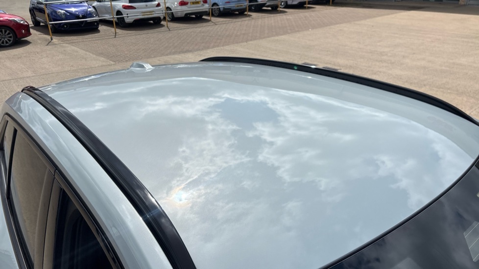 BMW iX2 30 66.5Kwh M Sport Xdrive 11Kw Charger White #21