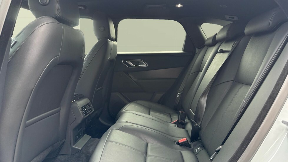 Land Rover Range Rover Velar Dynamic Se Grey #4
