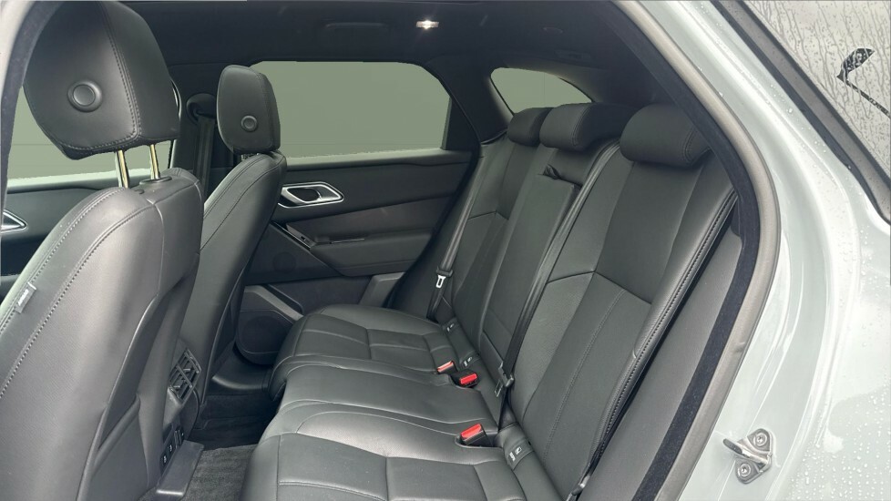 Land Rover Range Rover Velar Dynamic Se Grey #4