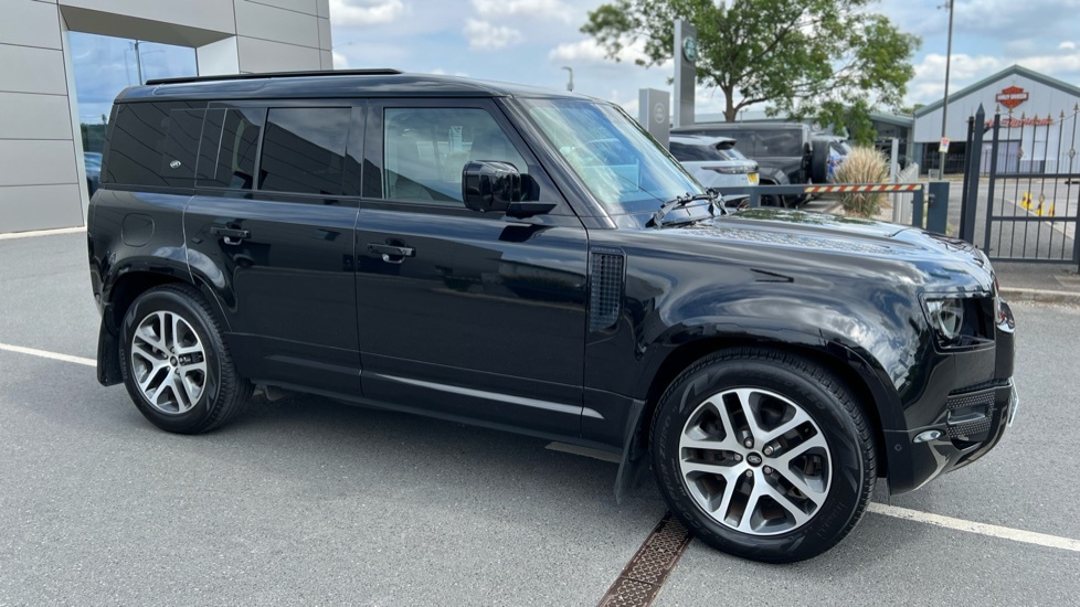 Land Rover Defender 110 3.0 D250 Xs Edition 110 Black #26