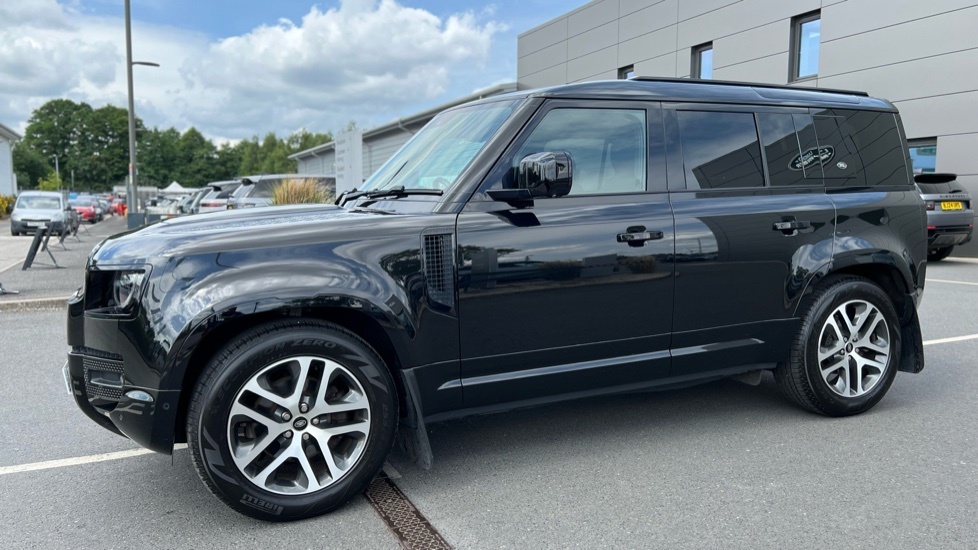 Land Rover Defender 110 3.0 D250 Xs Edition 110 Black #23
