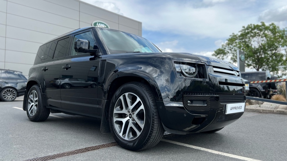 Land Rover Defender 110 3.0 D250 Xs Edition 110 Black #25