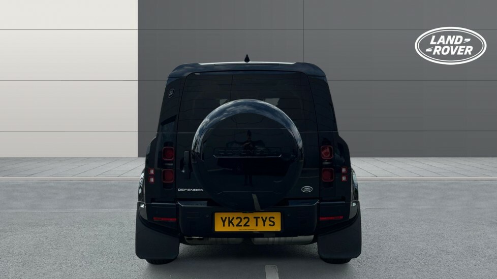Land Rover Defender 110 Xs Edition Black #6