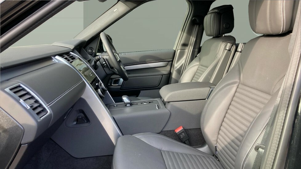 Land Rover Discovery Dynamic Hse Black #3