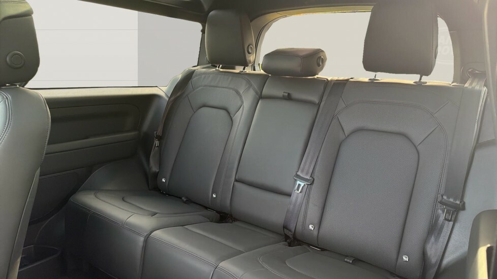 Land Rover Defender X-dynamic Hse Grey #4