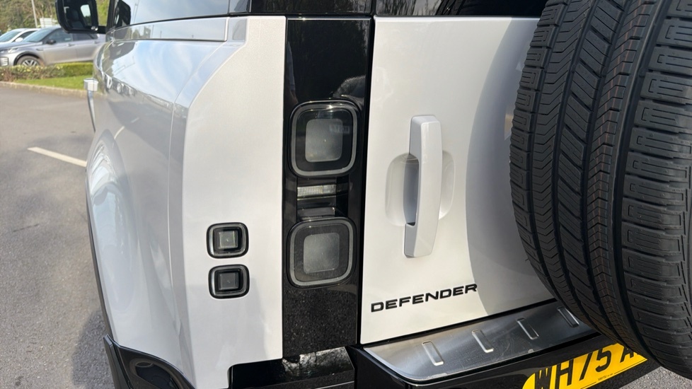 Land Rover Defender D350 Sedona Edition Swb Red #19