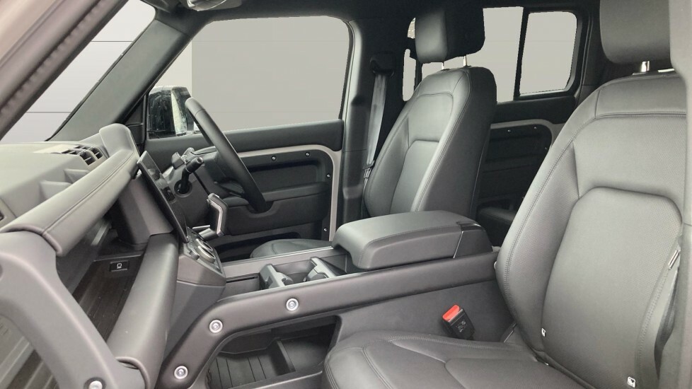 Land Rover Defender X-dynamic Hse Grey #3