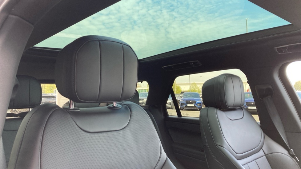 Land Rover Range Rover Sport 4.4 P635 V8 Sv White #21