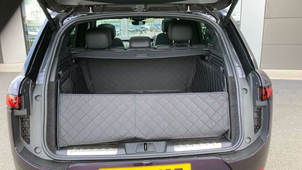 Land Rover Range Rover Sport 4.4 P635 V8 Sv White #28