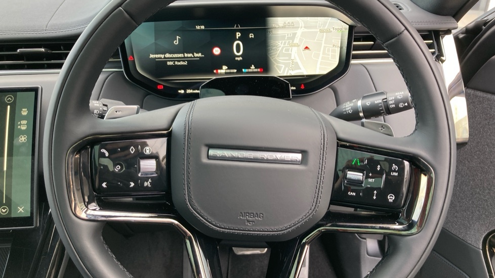 Land Rover Range Rover Sport 4.4 P635 V8 Sv White #32