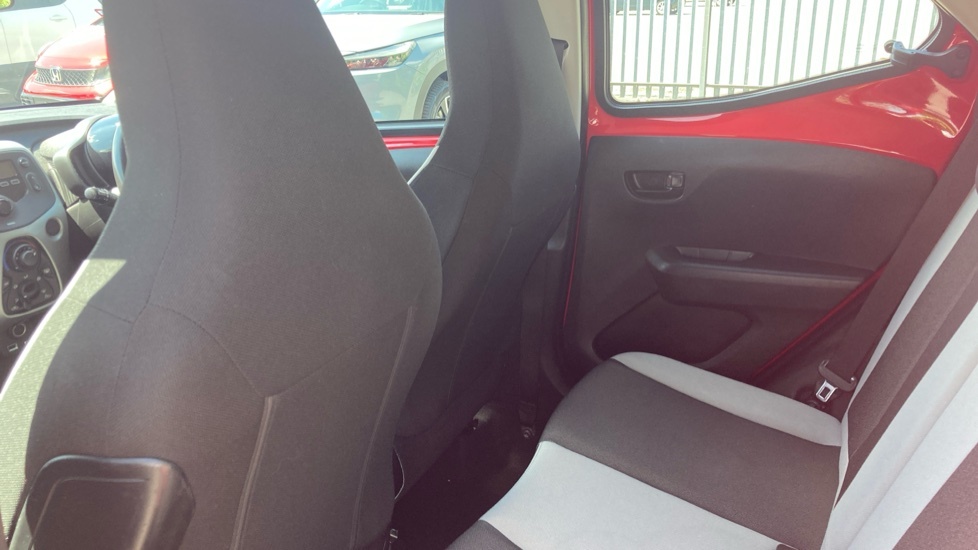 Toyota Aygo X 1.0 Vvt-i X-pure Euro 6 White #16