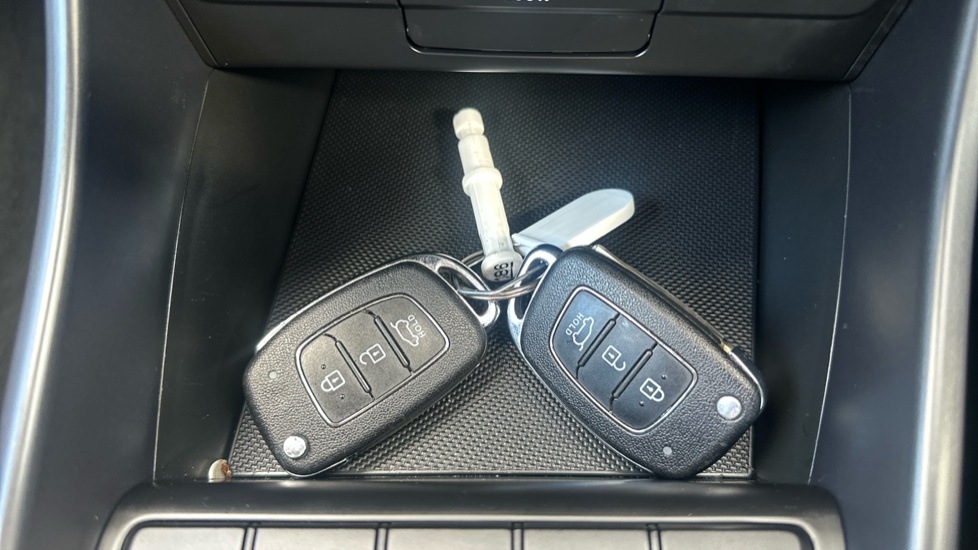Hyundai I20 1.0T Gdi 48V Mhd Se Connect Blue #20