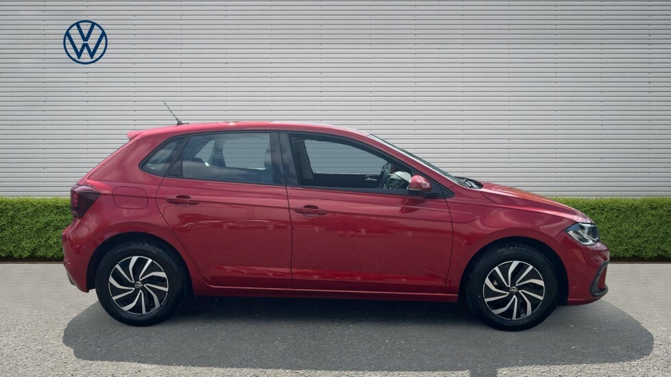 Volkswagen Polo Life YB22VBK Red #4