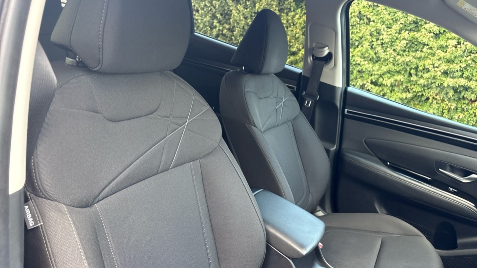 Hyundai Tucson 1.6 Tgdi Premium 2Wd Black #45