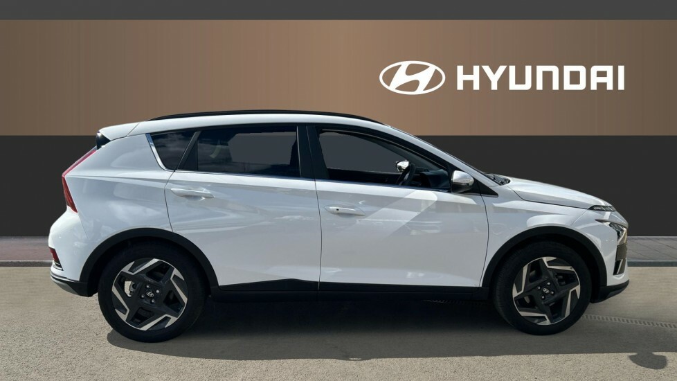Hyundai Bayon Tech Line White #5