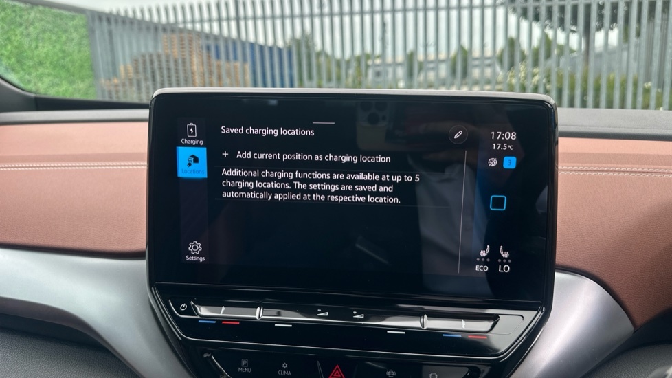 Volkswagen ID.4 Pro Performance 77Kwh Family Suv Black #40